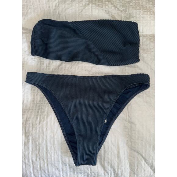 Hollister Swim Black Bikini Bandeau Top Size Medium Bikini Bottom Size Large - Picture 1 of 2
